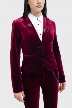  Kadın Ceketleri ve Montları | Killstar'ın Yeni Ölen Kişisinin Daralmış Blazer Ceketi