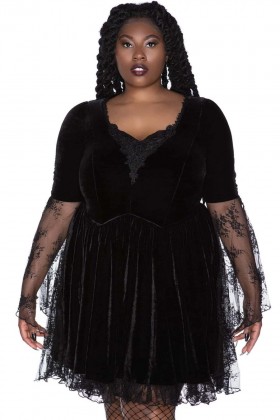  Soirée entre femmes | Robe brodée Marya de Killstar [PLUS]